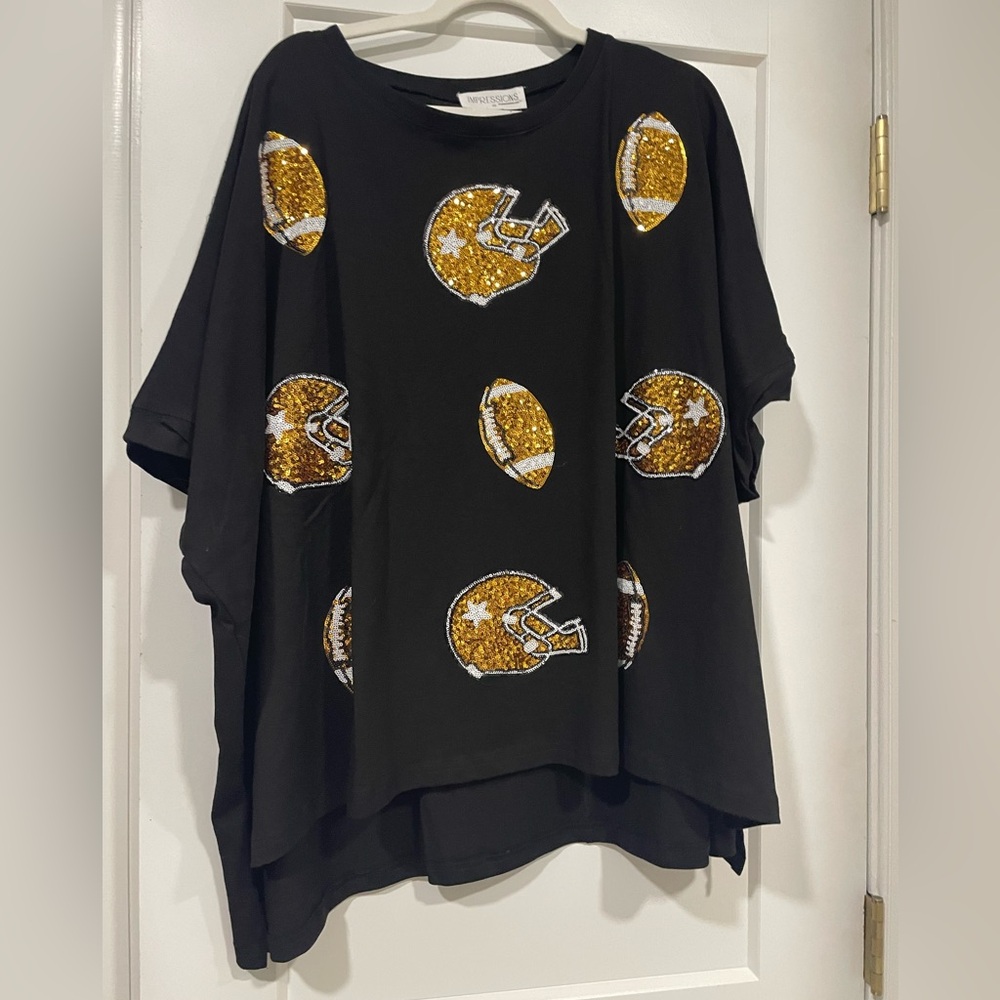 Game Day Charm Sequin Oversized Tee in Black